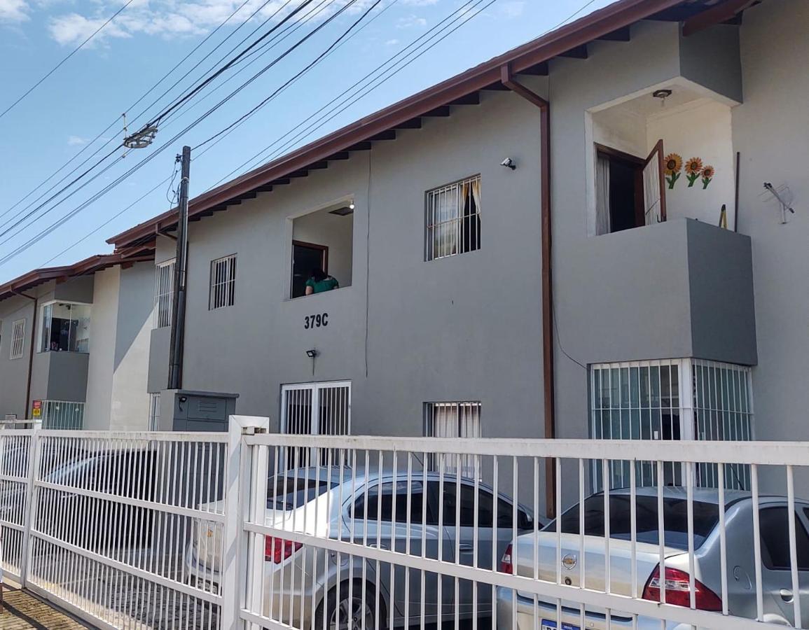 Apartamento Ubatuba - Praia Grande - 200M Da Praia Екстер'єр фото